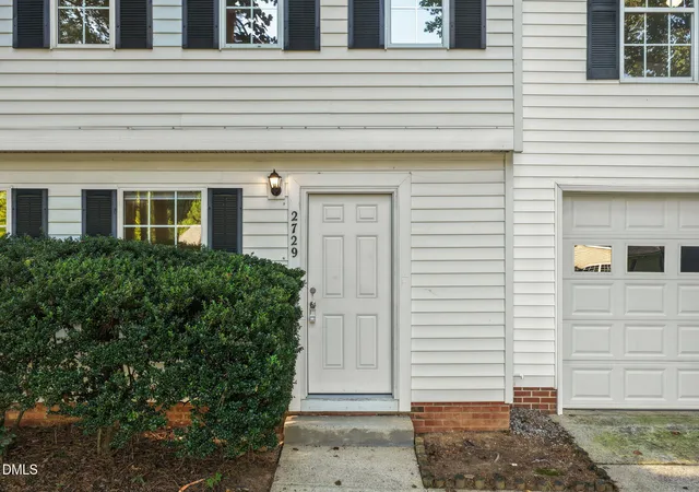 Photo 2 of Sale Pending at 2729 Goshawk Ln, Raleigh, NC 27603 | MLS# 10191032 | Listing updated on 2026-09-14