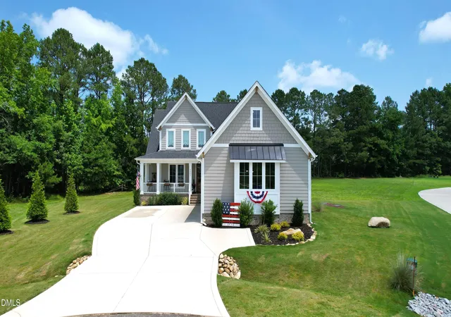 Photo 2 of Single family home for sale at 6521 Camellia Crk Dr, Raleigh, NC 27603 | MLS# 10191037 | Listing updated on 2026-09-15