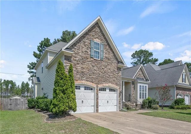 Photo 3 of Sale Pending at 2724 Plum Ridge Rd, Fayetteville, NC 28306 | MLS# 768622 | Listing updated on 2026-09-08