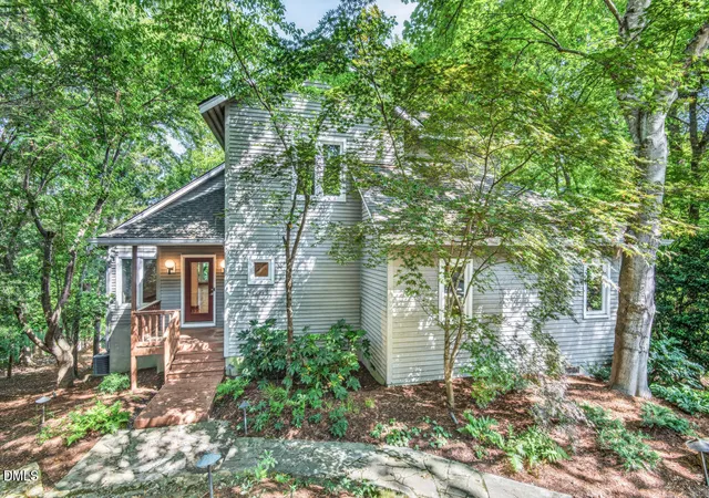 Photo 1 of Single family home for sale at 112 Rose Ln, Chapel Hill, NC 27514 | MLS# 10194838 | Listing updated on 2026-10-29