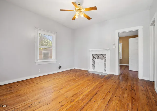 Photo 3 of Single family home for sale at 1307 Stonewall St, Burlington, NC 27217 | MLS# 10192074 | Listing updated on 2026-09-11