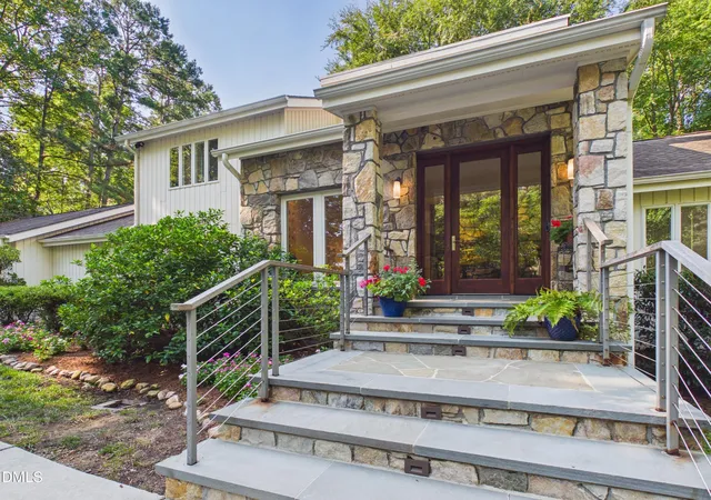 Photo 1 of Single family home for sale at 112 Black Oak Pl, Chapel Hill, NC 27517 | MLS# 10191104 | Listing updated on 2026-09-20