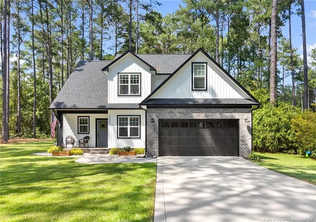 Photo 2 of Single family home for sale at 16621 Titmouse Ct, Wagram, NC 28396 | MLS# 768855 | Listing updated on 2026-09-16