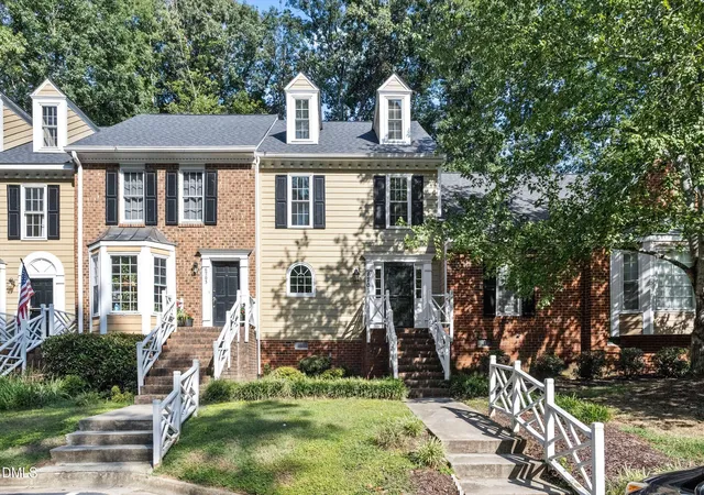 Townhouse for sale at 6707 Queen Annes Dr, Raleigh, NC 27613 | MLS# 10193458