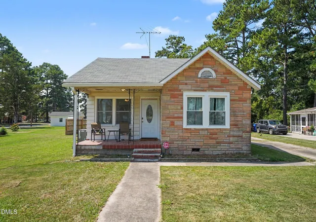 Photo 1 of Single family home for sale at 3903 Bell St Nw, Wilson, NC 27896 | MLS# 10191102 | Listing updated on 2026-09-11