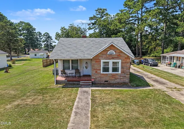 Photo 2 of Single family home for sale at 3903 Bell St Nw, Wilson, NC 27896 | MLS# 10191102 | Listing updated on 2026-09-11