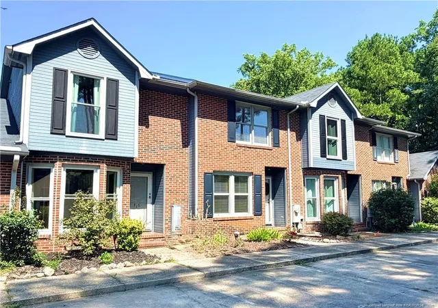 Townhouse for sale at 316 Ayrshire Ct, Fayetteville, NC 28311 | MLS# 768886