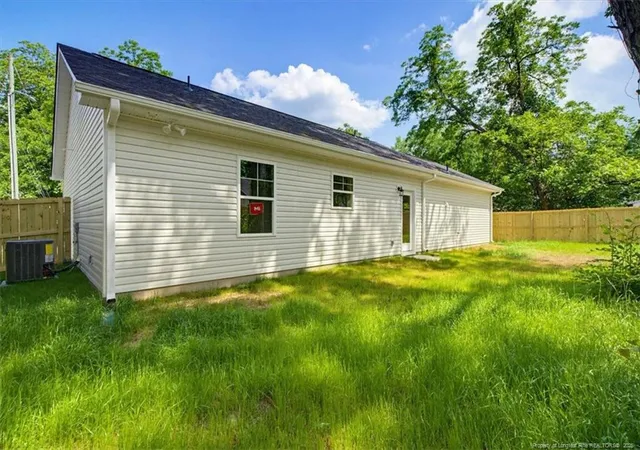 Photo 2 of Sale Pending at 320 Currie St, Fayetteville, NC 28301 | MLS# 768965 | Listing updated on 2026-09-13