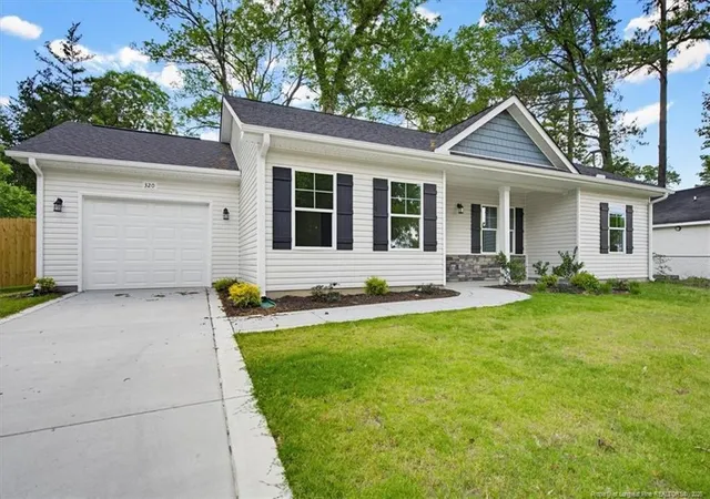 Photo 3 of Sale Pending at 320 Currie St, Fayetteville, NC 28301 | MLS# 768965 | Listing updated on 2026-09-13