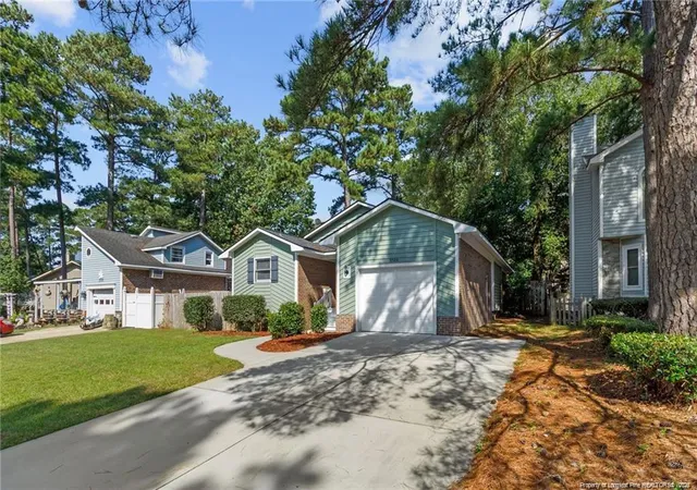 Photo 3 of Single family home for sale at 3504 Hastings Dr, Fayetteville, NC 28311 | MLS# 768968 | Listing updated on 2026-09-21