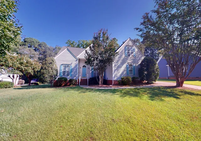 Photo 3 of Single family home for sale at 4308 Hawksong Pl, Cary, NC 27518 | MLS# 10191161 | Listing updated on 2026-09-19
