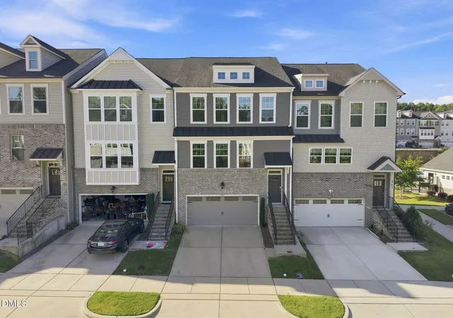 Townhouse for sale at 939 Dalton Ridge Pl, Apex, NC 27523 | MLS# 10191737