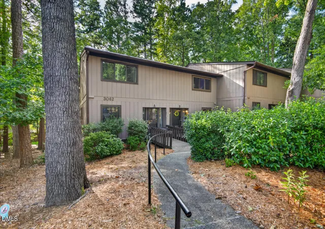 Photo 3 of Sale Pending at 3062 Colony Rd, Durham, NC 27705 | MLS# 10191501 | Listing updated on 2026-09-16