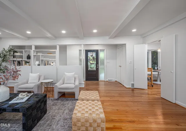 Photo 4 of Single family home for sale at 508 Hawthorne Ln, Chapel Hill, NC 27517 | MLS# 10191159 | Listing updated on 2026-10-19