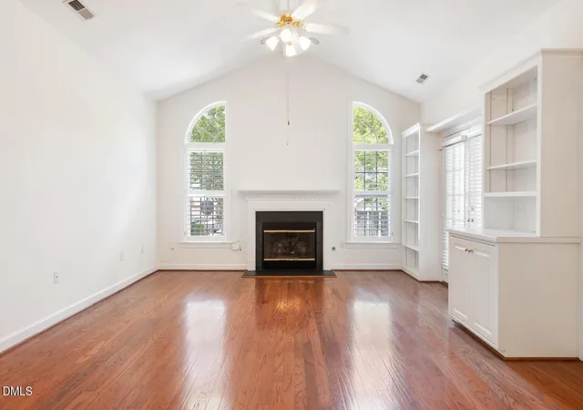 Photo 1 of Townhouse for sale at 4713 Lewisham Ct, Raleigh, NC 27612 | MLS# 10191379 | Listing updated on 2026-09-08