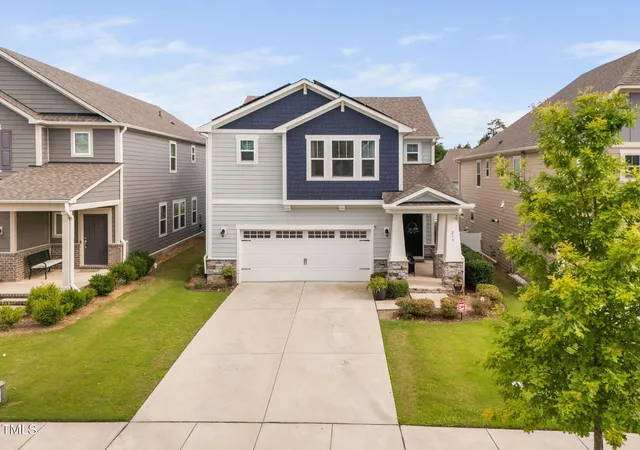 Photo 1 of Single family home for sale at 233 Sage Oak Ln, Holly Springs, NC 27540 | MLS# 10191155 | Listing updated on 2026-09-09