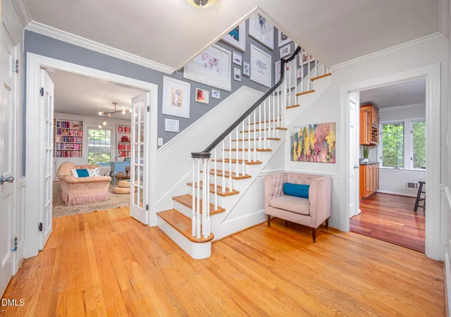 Photo 3 of Single family home for sale at 811 Kings Ml Rd, Chapel Hill, NC 27517 | MLS# 10191342 | Listing updated on 2026-09-20