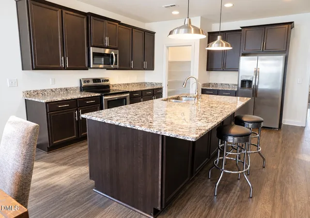 Photo 3 of Single family home for sale at 1986 Sugar Hl Dr S, Creedmoor, NC 27522 | MLS# 10191284 | Listing updated on 2026-09-08