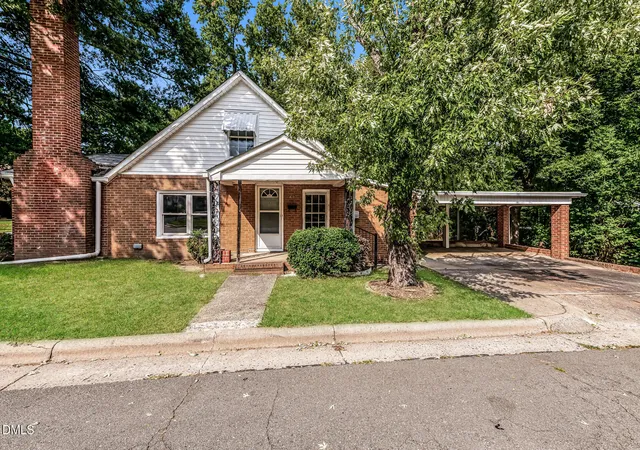 Photo 1 of Single family home for sale at 408 Walker St, Roxboro, NC 27573 | MLS# 10191171 | Listing updated on 2026-10-01