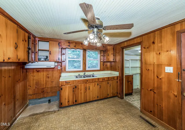 Photo 2 of Single family home for sale at 408 Walker St, Roxboro, NC 27573 | MLS# 10191171 | Listing updated on 2026-10-01