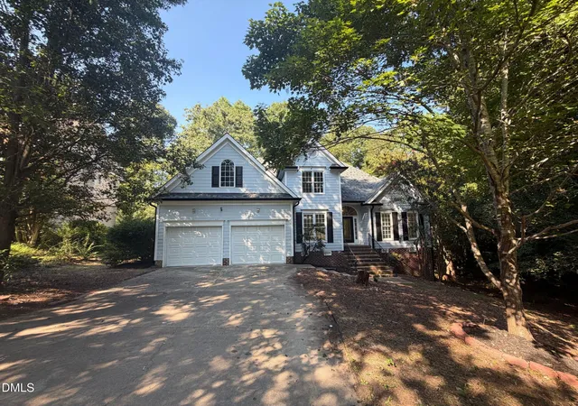 Photo 1 of Single family home for sale at 2916 Woodslope Dr, Raleigh, NC 27610 | MLS# 10191173 | Listing updated on 2026-09-12