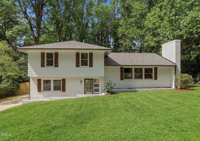 Photo 2 of Single family home for sale at 1810 Varnell Ave, Raleigh, NC 27612 | MLS# 10191204 | Listing updated on 2026-09-08
