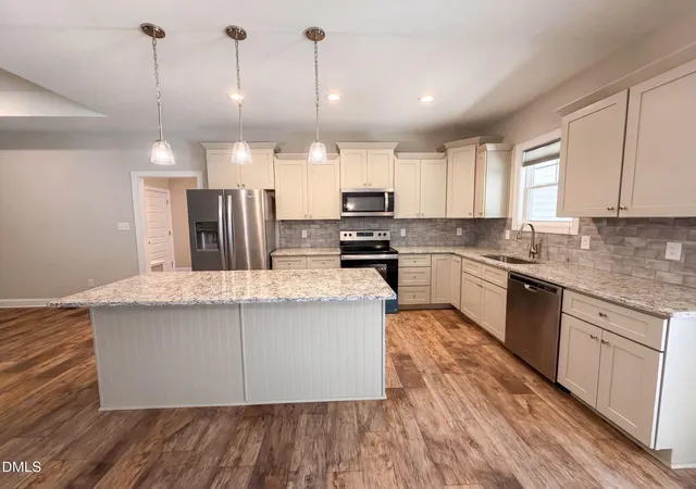 Photo 2 of Single family home for sale at 544 Shawnee Dr, Louisburg, NC 27549 | MLS# 10191175 | Listing updated on 2026-09-24