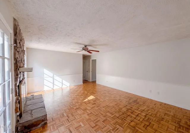 Photo 3 of Sale Pending at 2337 Rolling Hl Rd, Fayetteville, NC 28304 | MLS# 10191180 | Listing updated on 2026-09-15