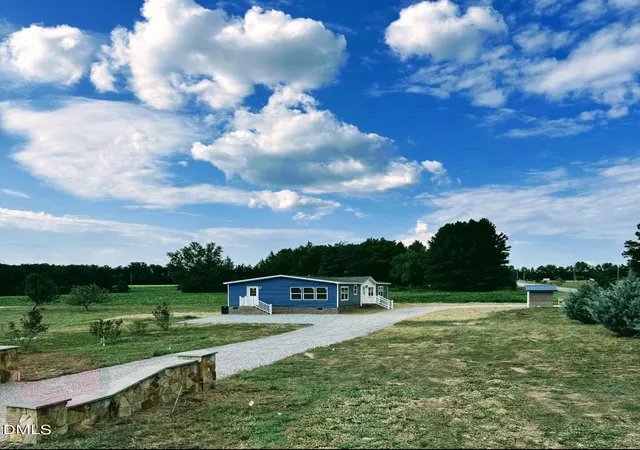 Photo 2 of Manufactured home for sale at 4327 Nc 39 N, Louisburg, NC 27549 | MLS# 10192029 | Listing updated on 2026-10-02