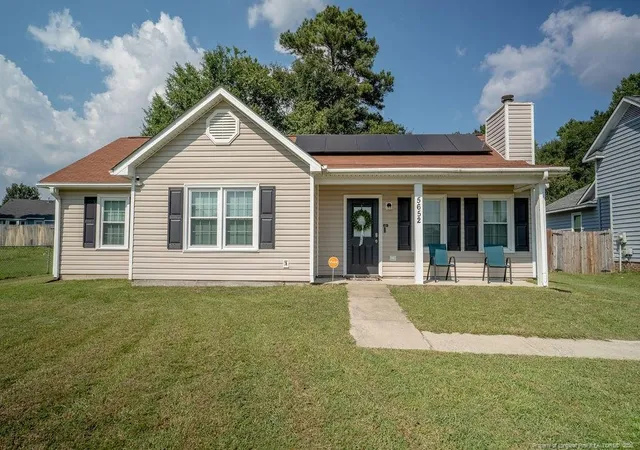 Photo 3 of Single family home for sale at 5652 Pepperbush Dr, Fayetteville, NC 28304 | MLS# 768995 | Listing updated on 2026-09-13