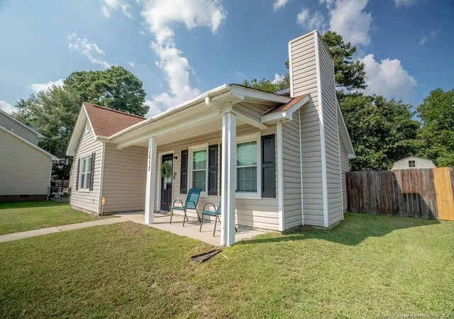 Photo 3 of Single family home for sale at 5652 Pepperbush Dr, Fayetteville, NC 28304 | MLS# 768995 | Listing updated on 2026-09-13