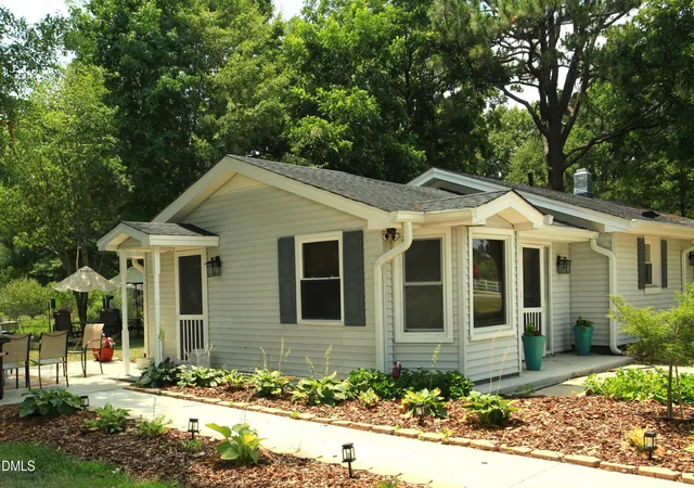 Photo 2 of Single family home for sale at 2351 Mount Pleasant Rd, Willow Spring, NC 27592 | MLS# 10191291 | Listing updated on 2026-09-08