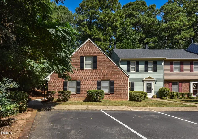 Photo 2 of Townhouse for sale at 5674 Hamstead Xing, Raleigh, NC 27612 | MLS# 10191419 | Listing updated on 2026-09-14