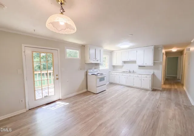 Photo 2 of Single family home for sale at 6220 Paylor St, Mebane, NC 27302 | MLS# 10191220 | Listing updated on 2026-09-11