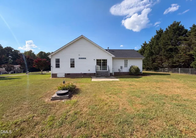 Photo 4 of Single family home for sale at 145 Gray Bass Ct, Zebulon, NC 27597 | MLS# 10191221 | Listing updated on 2026-09-08