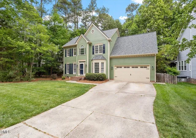 Photo 3 of Single family home for sale at 306 New Rail Dr, Cary, NC 27513 | MLS# 10191368 | Listing updated on 2026-09-20
