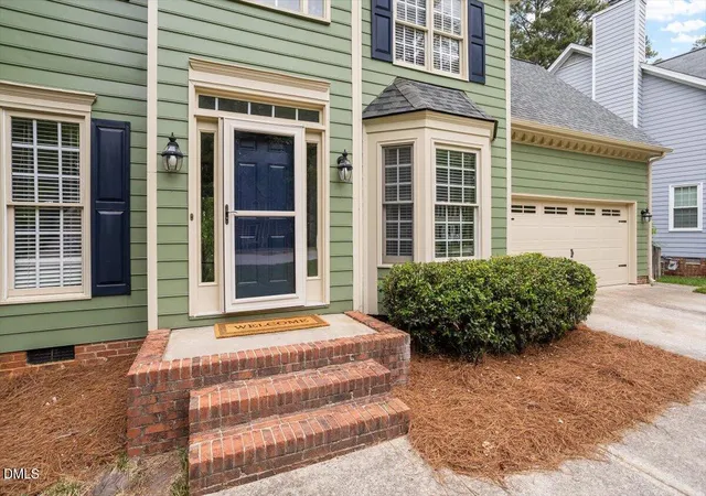 Photo 3 of Single family home for sale at 306 New Rail Dr, Cary, NC 27513 | MLS# 10191368 | Listing updated on 2026-09-20