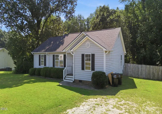 Photo 3 of Single family home for sale at 133 Wilmack Dr, Benson, NC 27504 | MLS# 10191565 | Listing updated on 2026-09-22