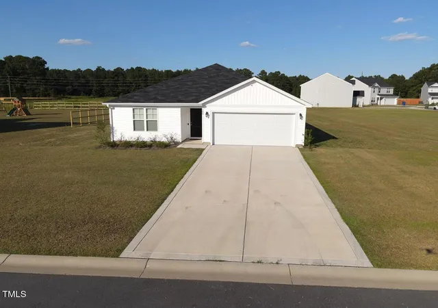 Photo 1 of Single family home for sale at 195 Presley St, Raeford, NC 28376 | MLS# 10192165 | Listing updated on 2026-10-02