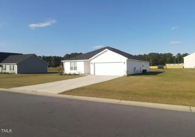 Photo 2 of Single family home for sale at 195 Presley St, Raeford, NC 28376 | MLS# 10192165 | Listing updated on 2026-10-02