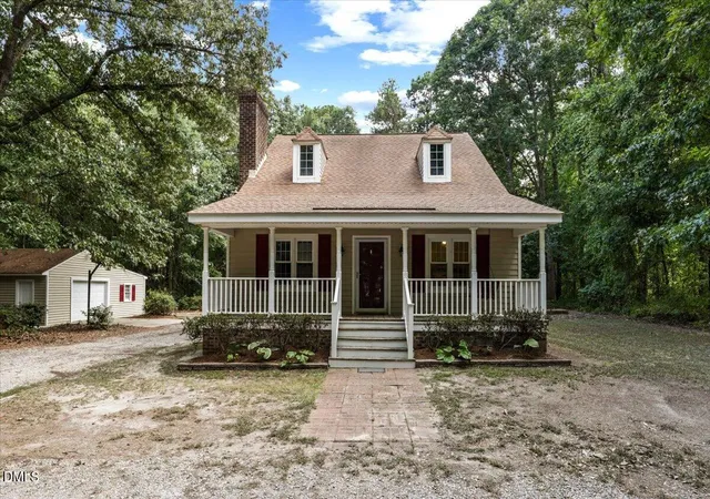 Photo 2 of Sale Pending at 4528 Country Ln, Rocky Mount, NC 27803 | MLS# 10191247 | Listing updated on 2026-09-18