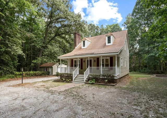 Photo 3 of Sale Pending at 4528 Country Ln, Rocky Mount, NC 27803 | MLS# 10191247 | Listing updated on 2026-09-18
