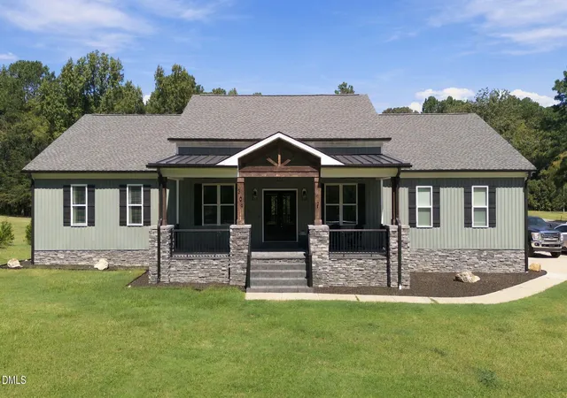 Photo 1 of Single family home for sale at 309 Turnage Rd, Smithfield, NC 27577 | MLS# 10191977 | Listing updated on 2026-09-30