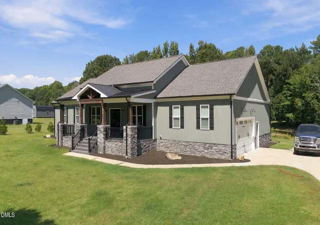 Photo 3 of Single family home for sale at 309 Turnage Rd, Smithfield, NC 27577 | MLS# 10191977 | Listing updated on 2026-09-30