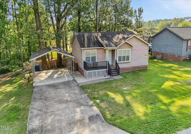 Photo 3 of House for sale at 4914 S Pointe, Sanford, NC 27332 | MLS# 10191433 | Listing updated on 2026-09-23