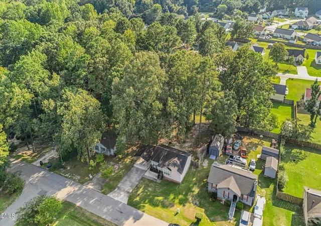Photo 4 of House for sale at 4914 S Pointe, Sanford, NC 27332 | MLS# 10191433 | Listing updated on 2026-09-23