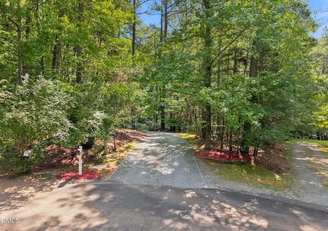 Photo 4 of Single family home for sale at 89 Lauren Ct, Pittsboro, NC 27312 | MLS# 10191393 | Listing updated on 2026-09-17
