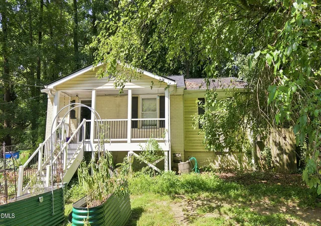 Photo 4 of Single family home for sale at 409 Culpepper Ln, Raleigh, NC 27610 | MLS# 10191790 | Listing updated on 2026-09-10