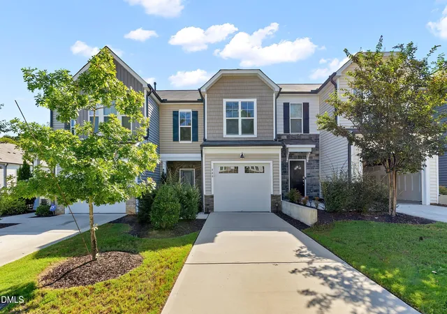 Photo 2 of Townhouse for sale at 446 White Oak Ridge Dr, Garner, NC 27529 | MLS# 10192243 | Listing updated on 2026-09-30