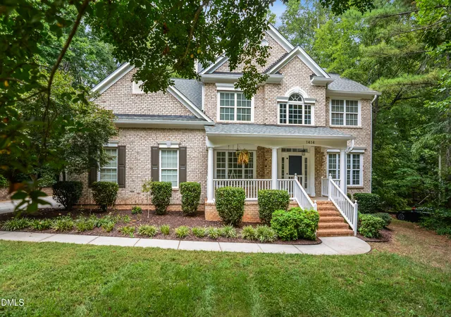 Photo 1 of Single family home for sale at 1414 Starmont Dr, Hillsborough, NC 27278 | MLS# 10192285 | Listing updated on 2026-09-27